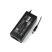MW Power EA 10202D3 impulsní napájecí zdroj 12V/2A - zástrčka