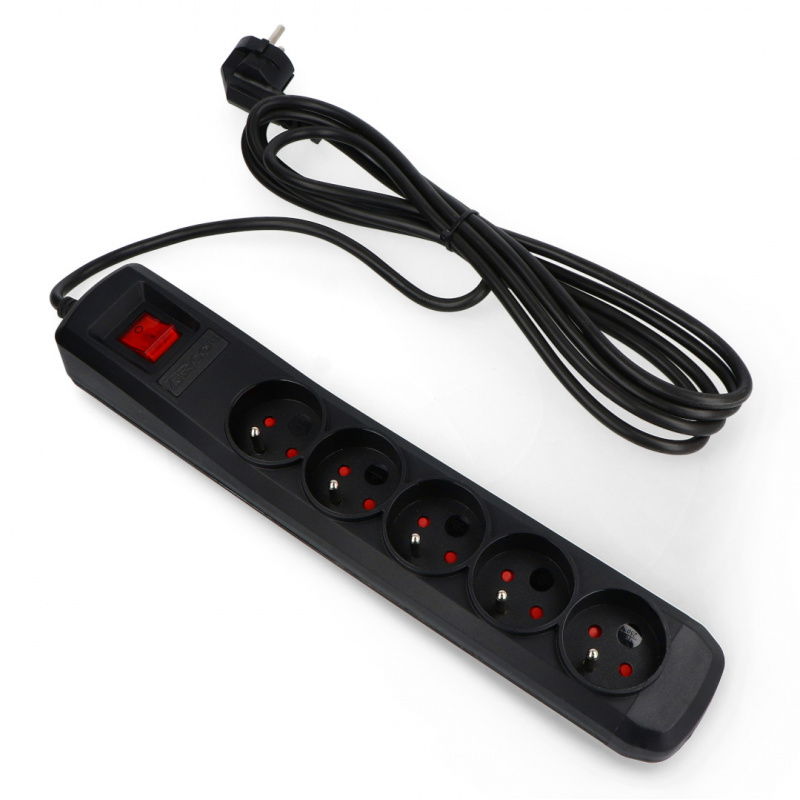 Arcon R5 černý prodlužovací kabel s ochranou - 5 zásuvek - 3 m