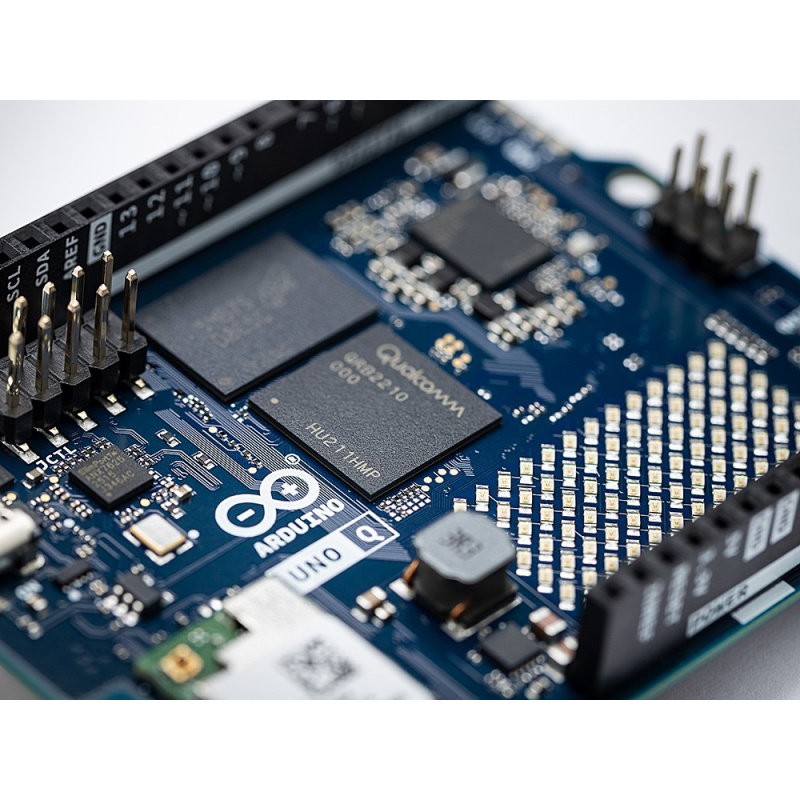 Arduino UNO Q 2 GB