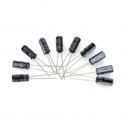 Elektrolytický kondenzátor 47uF / 25V 5x11mm 105C THT - 10ks.
