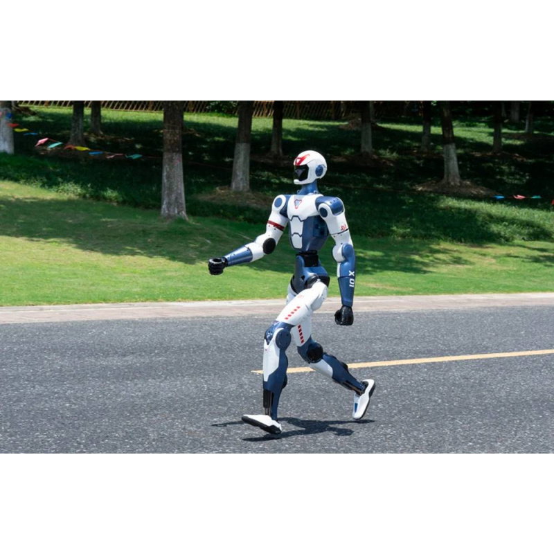 Robot humanoidalny UNITREE R1 Basic - Crismon Hero