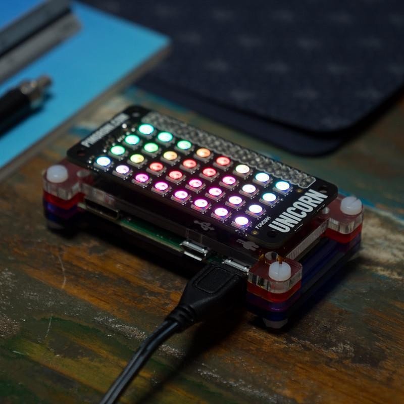 Unicorn pHAT - překryv s LED matricí pro Raspberry Pi