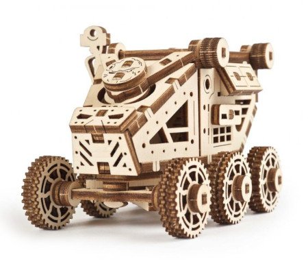 Model miniaturního roveru je inspirován stylem science fiction a vesmírným průmyslem.