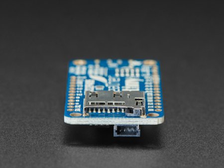 Deska s mikrokontrolérem STM32F405 od Adafruit.