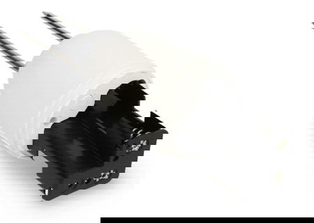 Technické specifikace senzoru Komunikační protokol: WiFi 2,4 GHz Rozsah měření teploty: -5 °C až 60 °C Přesnost teploty: ±1 °C Rozsah měření vlhkosti: 0 % relativní vlhkosti až 100 % relativní vlhkosti Přesnost vlhkosti: ±3 % (od 0 % do 50 %), ±5 % (od 50 % do 100 %) Dosah přenosu: až 30 m v otevřeném prostoru Voděodolnost: IP67 Napájení: 3x baterie AA 1,5 V (nejsou součástí balení) Spotřeba proudu v pohotovostním režimu: <15 μA Rozměry: 180 x 48 mm, sondy: 60 mm Hmotnost: 80 g Obsah sady 1x externí WiFi senzor teploty a vlhkosti půdy WTHSG1