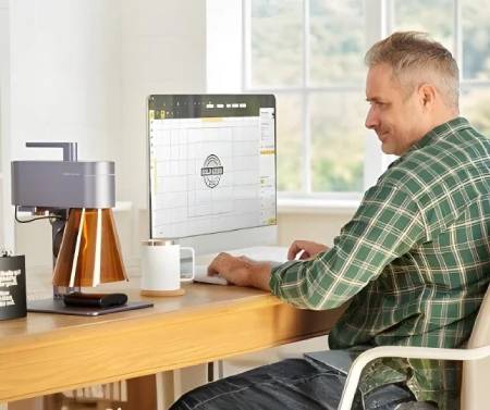 LaserPecker LP4 - 10W diodový a 2W infračervený laserový gravírovací stroj - základní sada