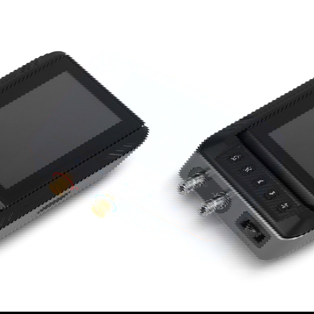 Laboratorní napájecí zdroj FNIRSI DPS150 0–30 V 5 A